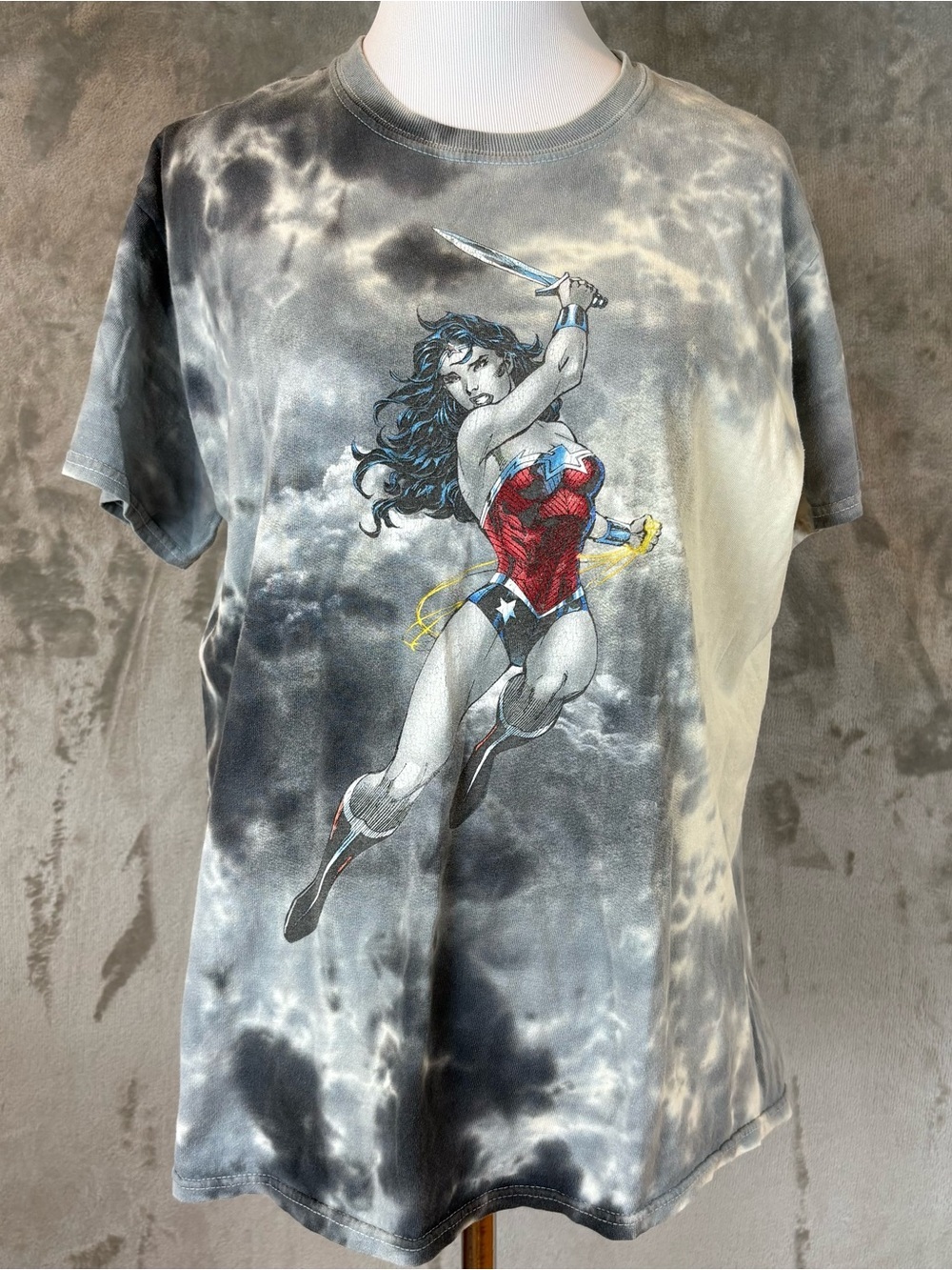 Wonder Woman Graphic Tie-Dye Short Sleeve Tee - Gray Unisex M
